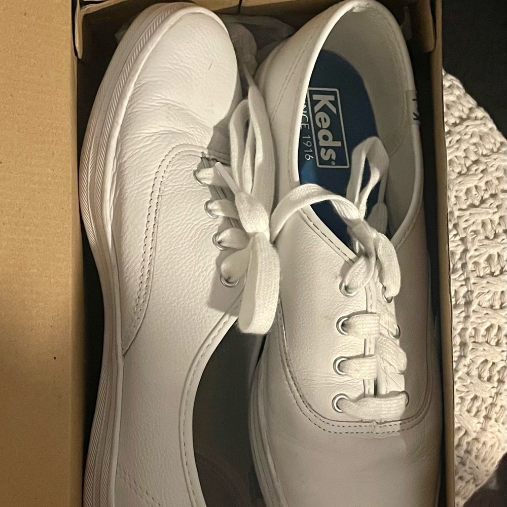 Keys Champion Original Whites